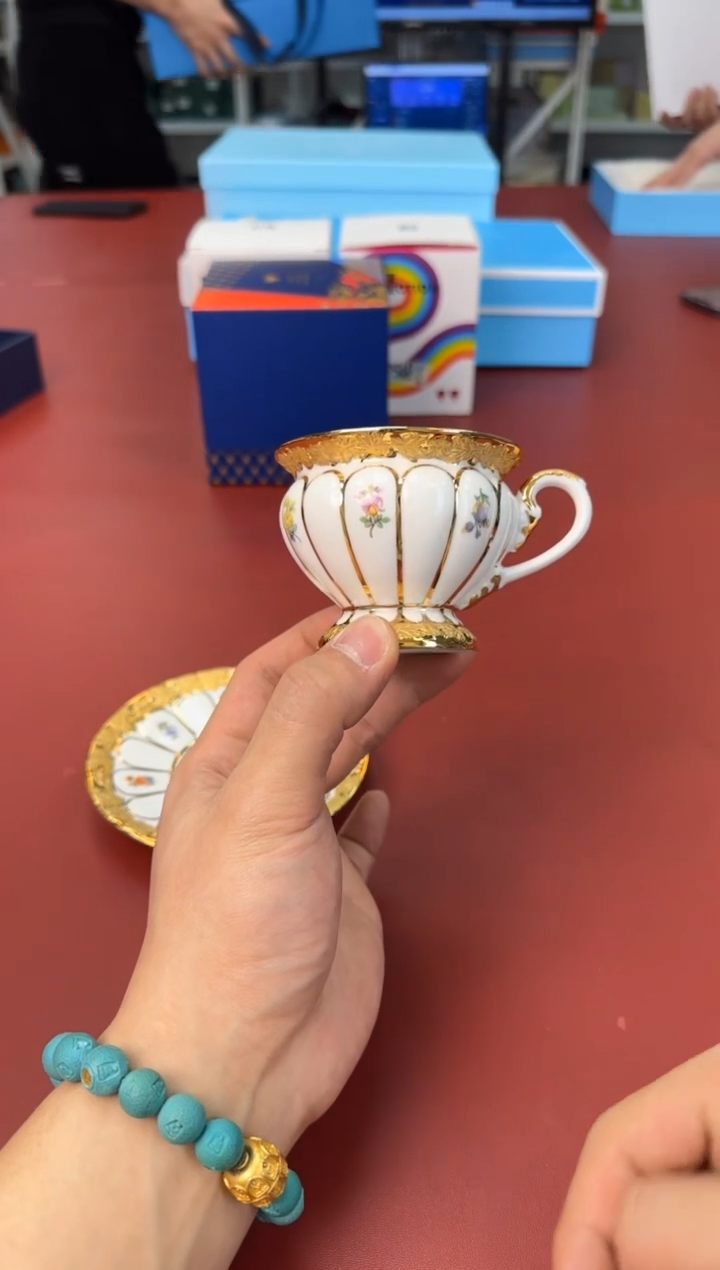 【闪购商品】瓷片新号开播全场漏@@H194