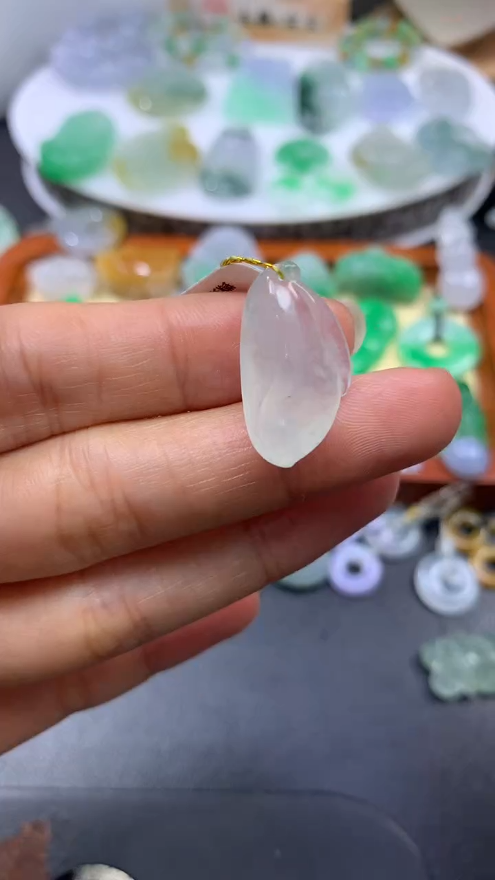 【闪购商品】定制翡翠未镶嵌翡翠