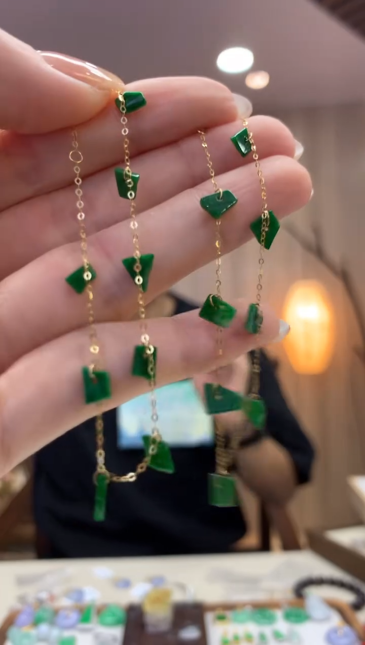 18K金镶嵌手链翡翠手链多样性发货1件