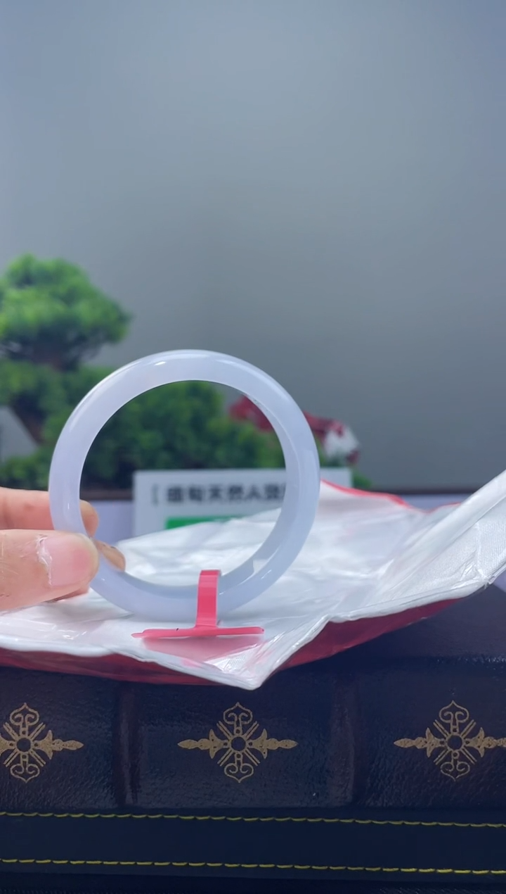 【闪购商品】翡翠手镯未镶嵌1手镯