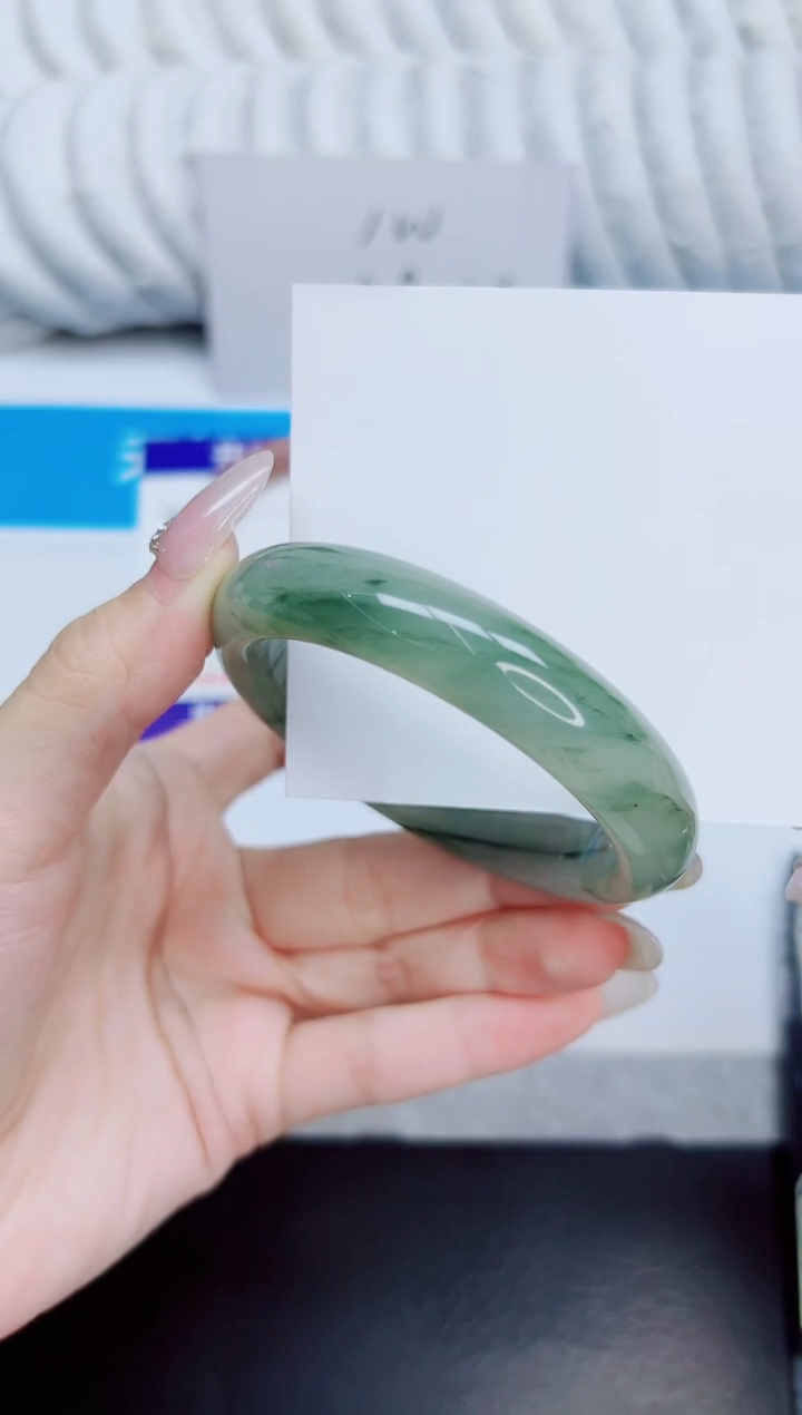 未镶嵌手镯石英质玉230/54.3