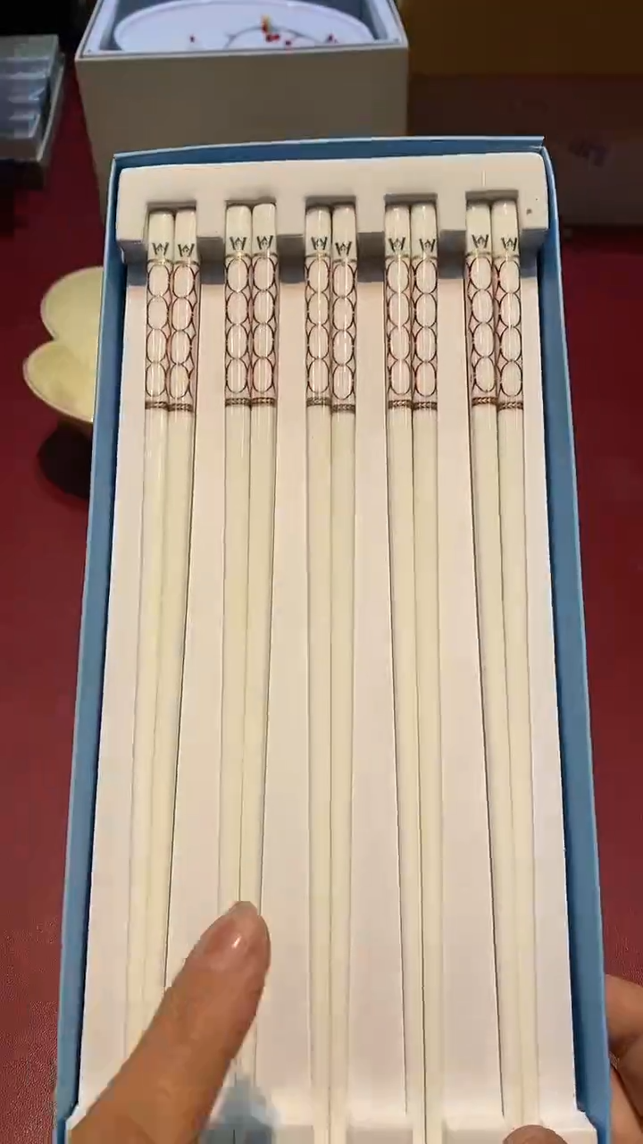 【闪购商品】瓷片00000000000000