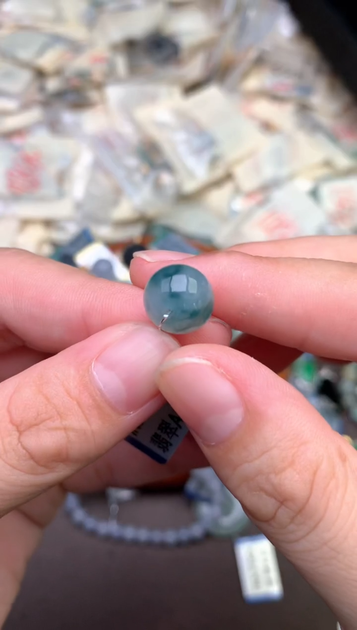 未镶嵌挂件翡翠   —