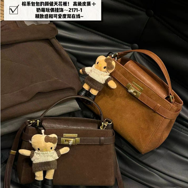 斜挎包磨砂通勤风女士百搭防刮单肩手提款防盗