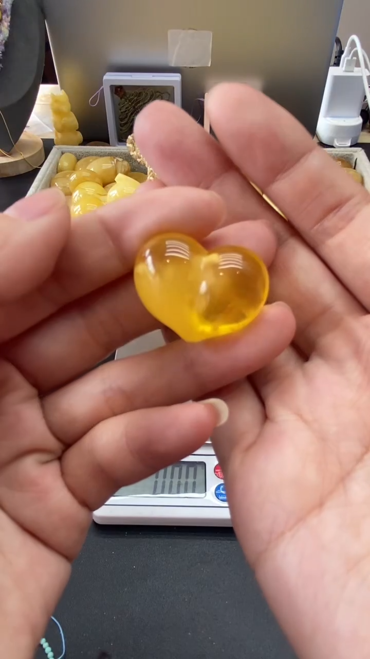 琥珀未镶嵌珠宝奇石2973