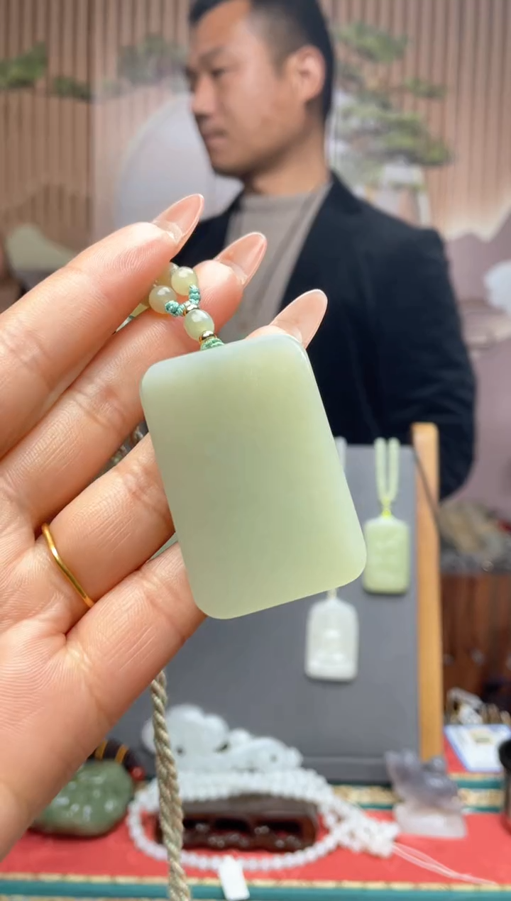 【闪购商品】和田玉颈饰未镶嵌一