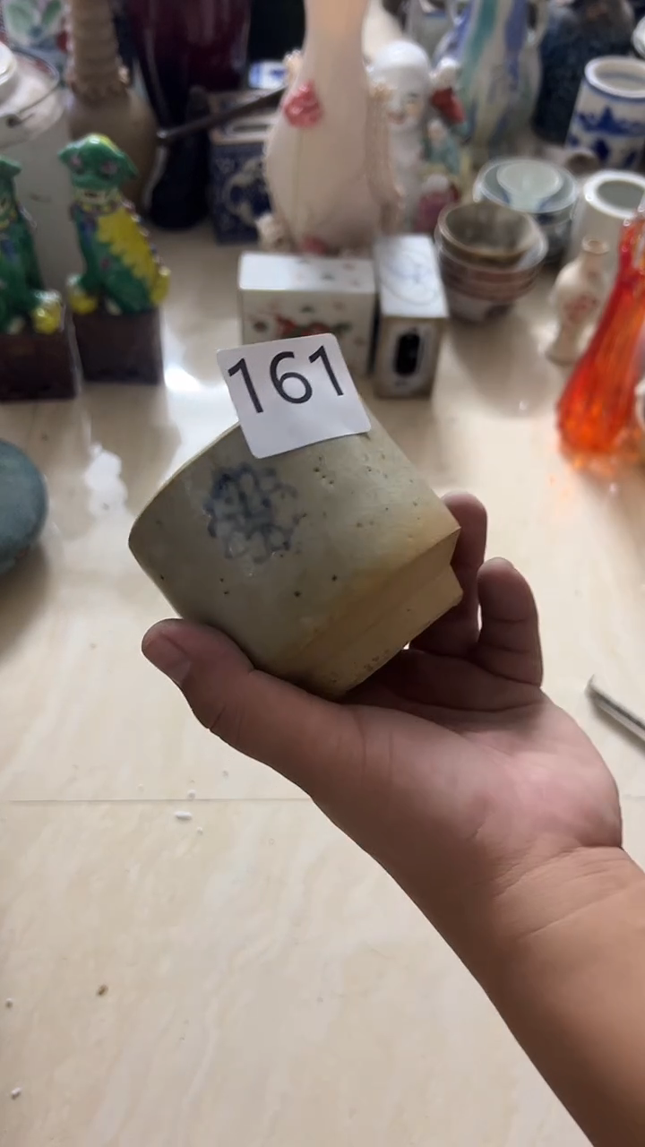 1有瑕疵的瓷器一单~~