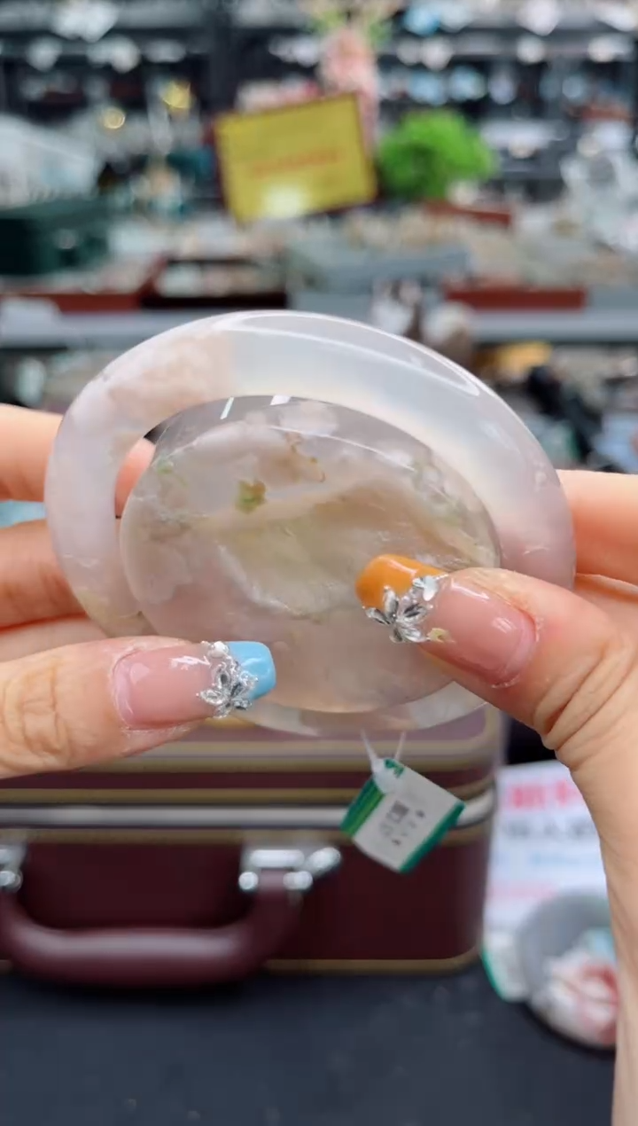 【闪购商品】石英质玉手镯未镶嵌57圈口（赠品镯心）3751429