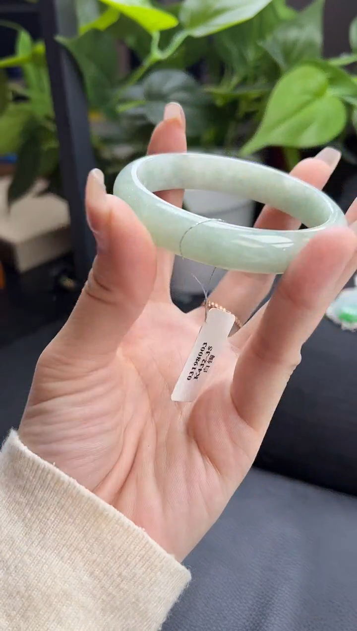 【闪购商品】翡翠手镯未镶嵌手镯 59+圈口