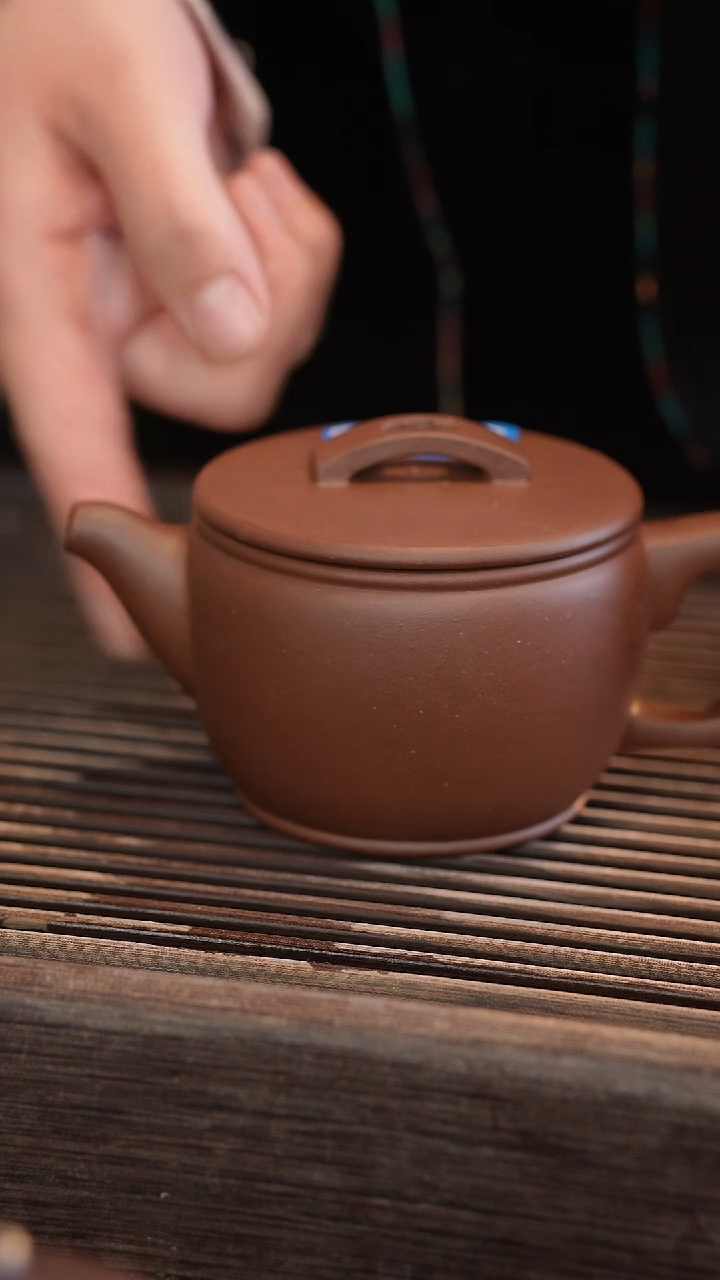 茶壶紫砂紫泥面刚汉瓦微瑕