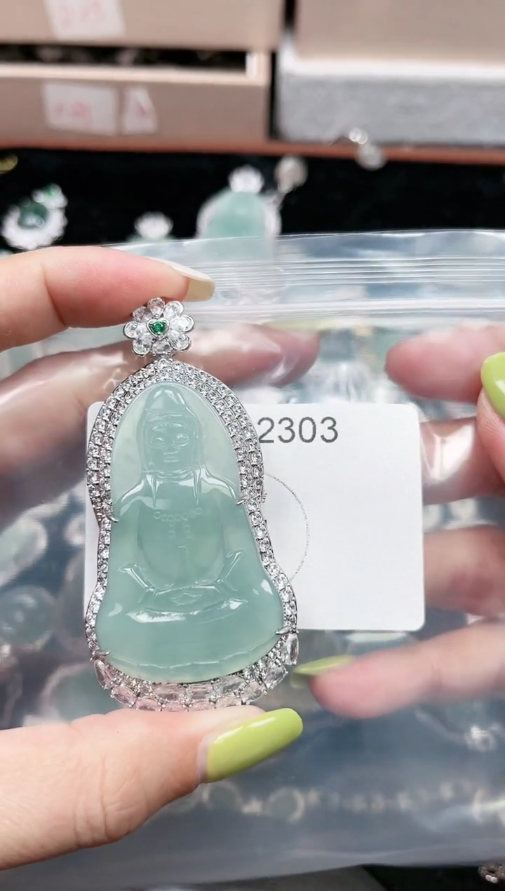 【闪购商品】翡翠颈饰未镶嵌赠皮绳2303