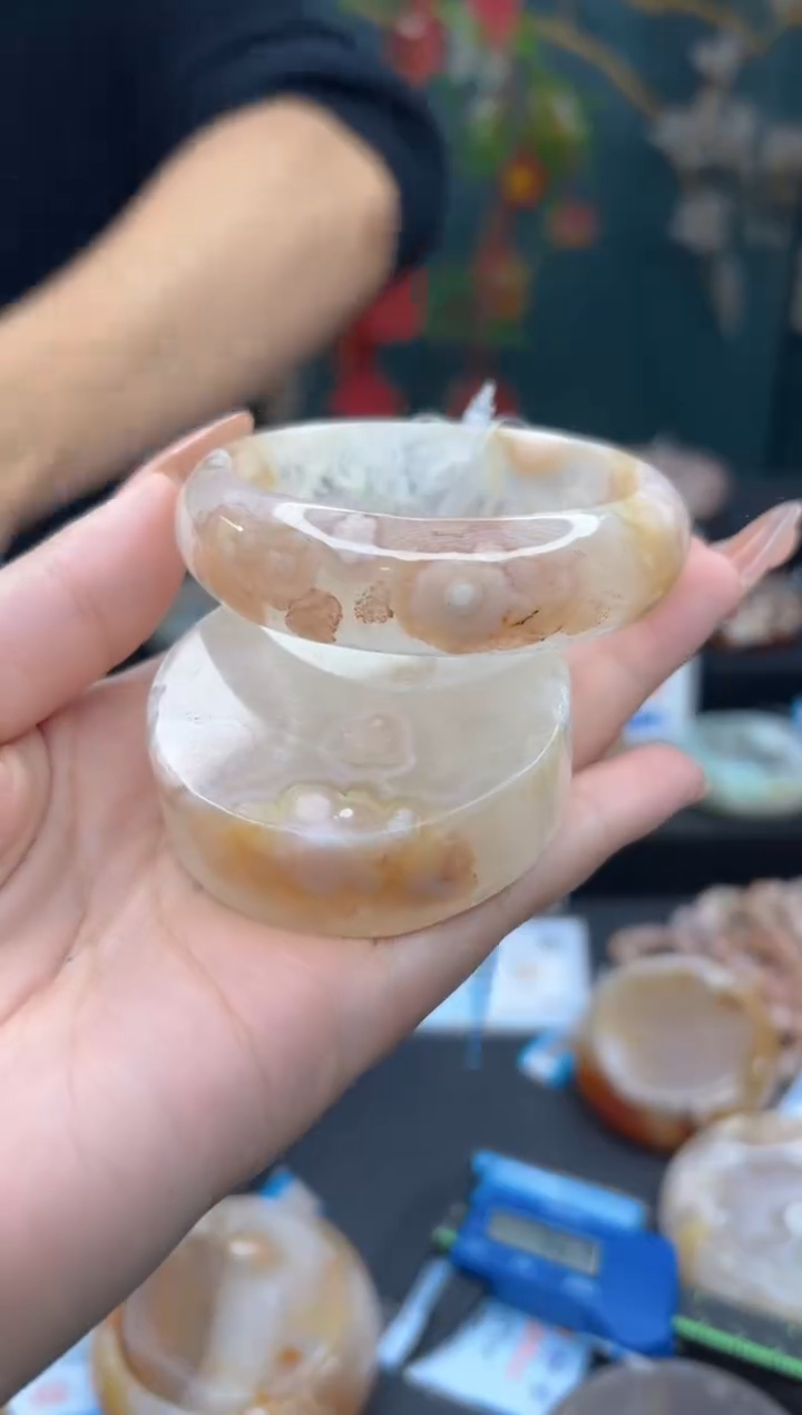 【闪购商品】石英质玉手镯未镶嵌67（55圈赠送镯心）