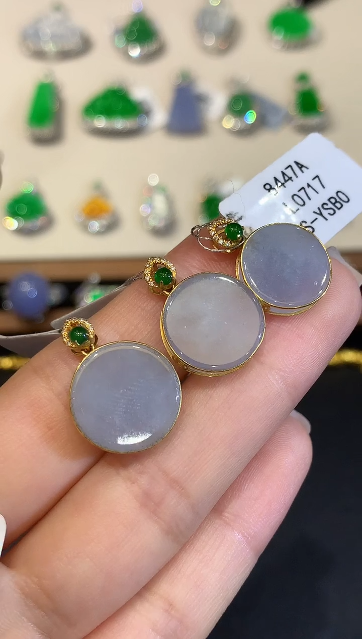 翡翠18K金镶嵌吊坠(不含链)L0717多样性发其一