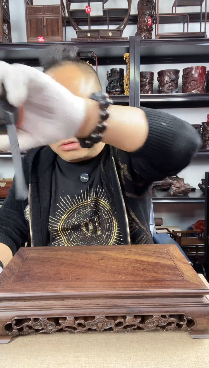 木灵芝长方老李红木工艺品