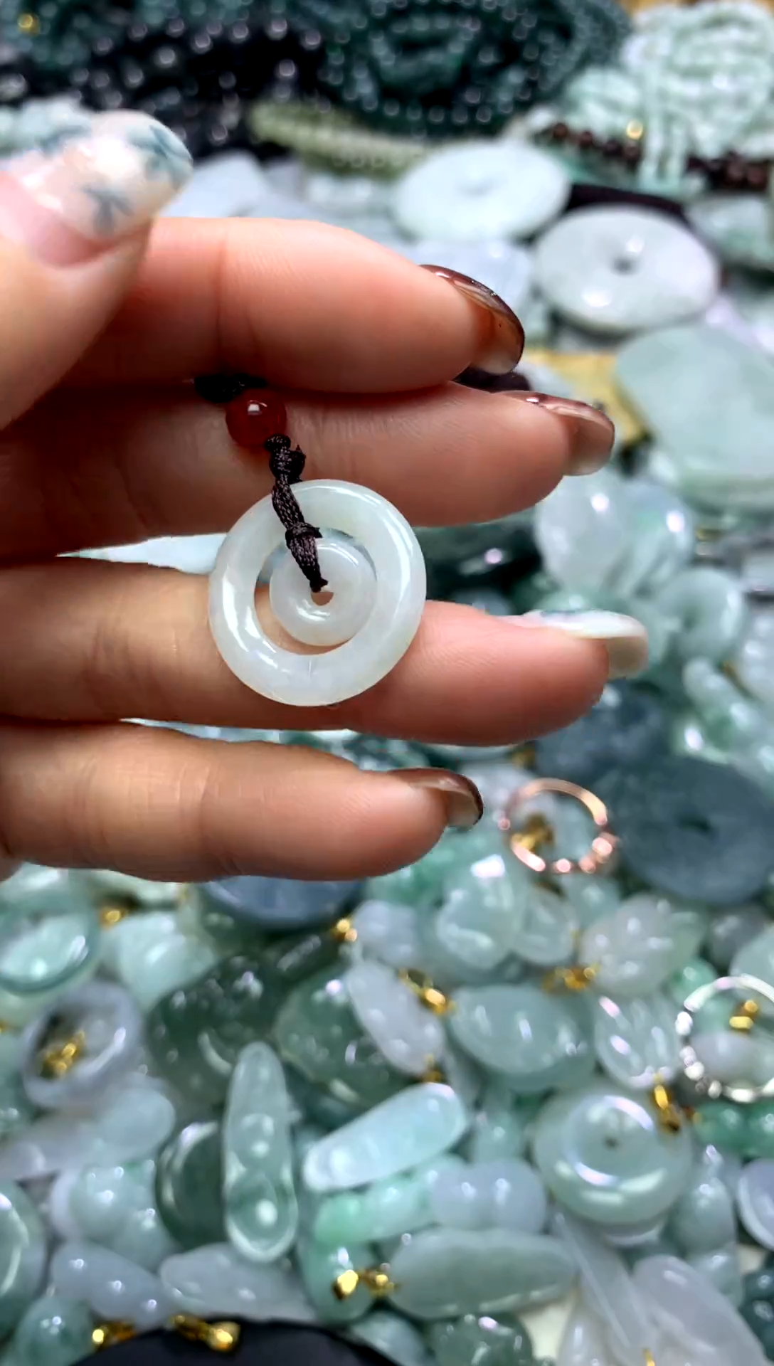 颈饰未镶嵌翡翠1