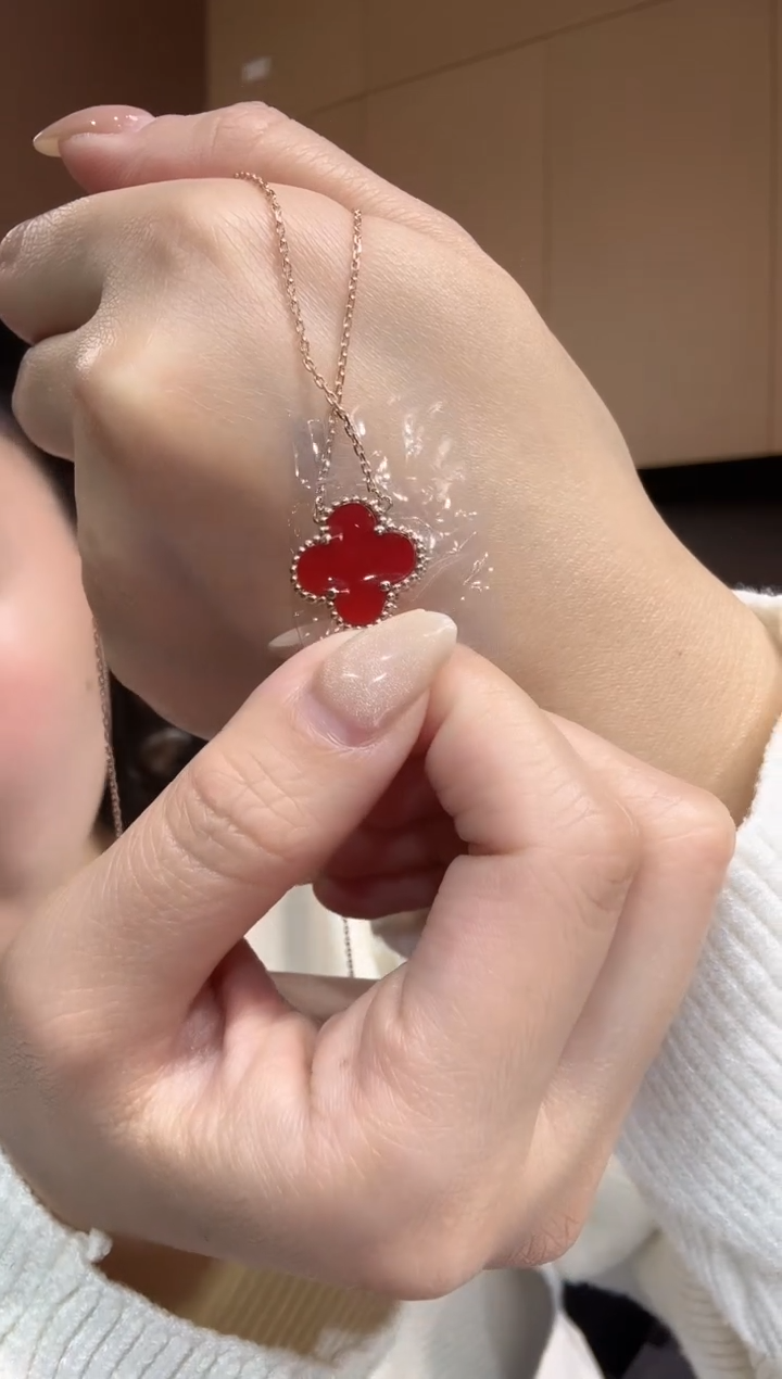 【闪购商品】玛瑙/玉髓套链18K金镶嵌红色k黄，四叶草套链GHJ25版