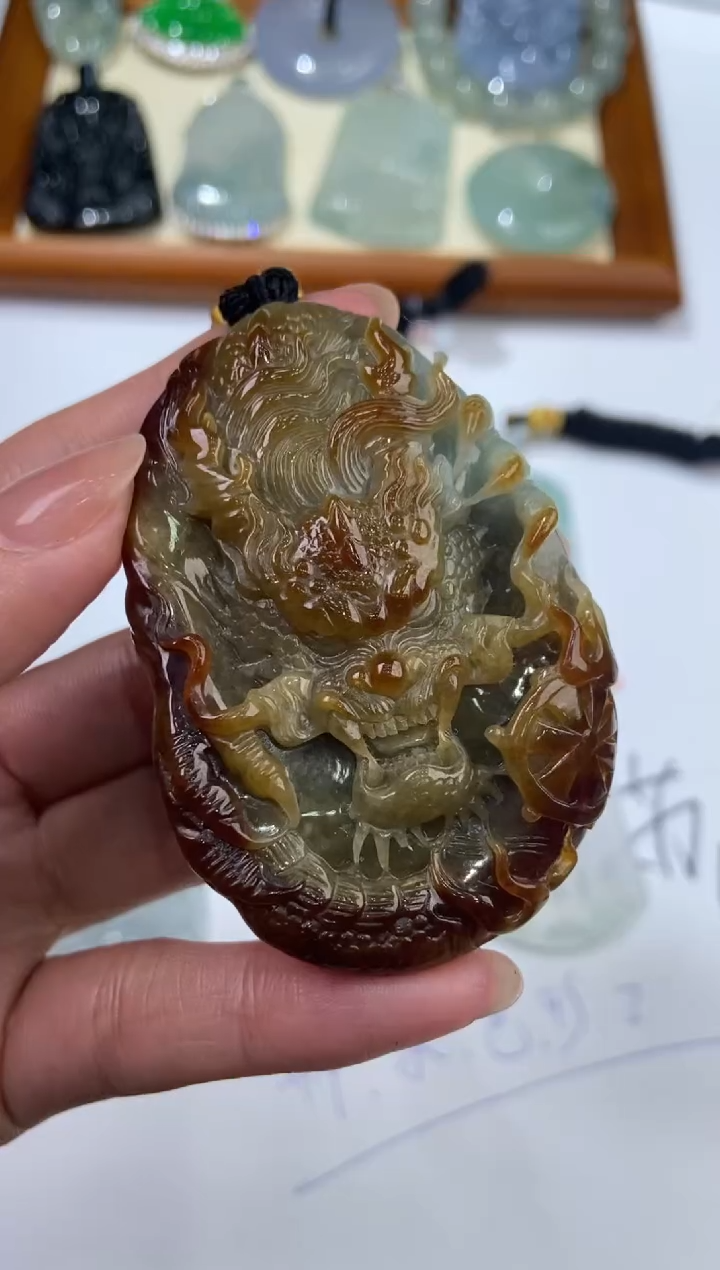 【闪购商品】翡翠未镶嵌颈饰2206019    