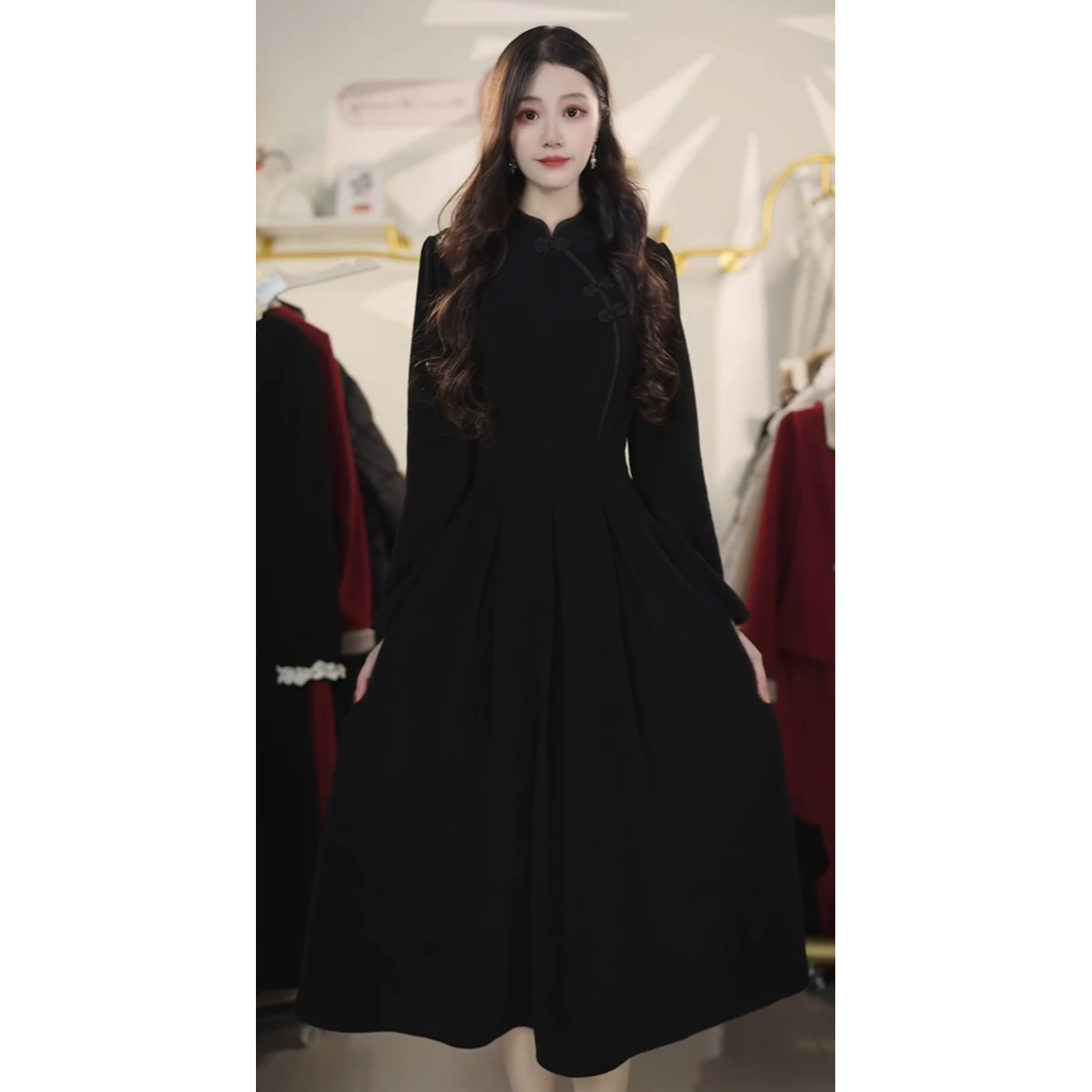 国风盘扣立领气质连衣裙2025秋冬新款洋气修身显瘦中长裙Y651220