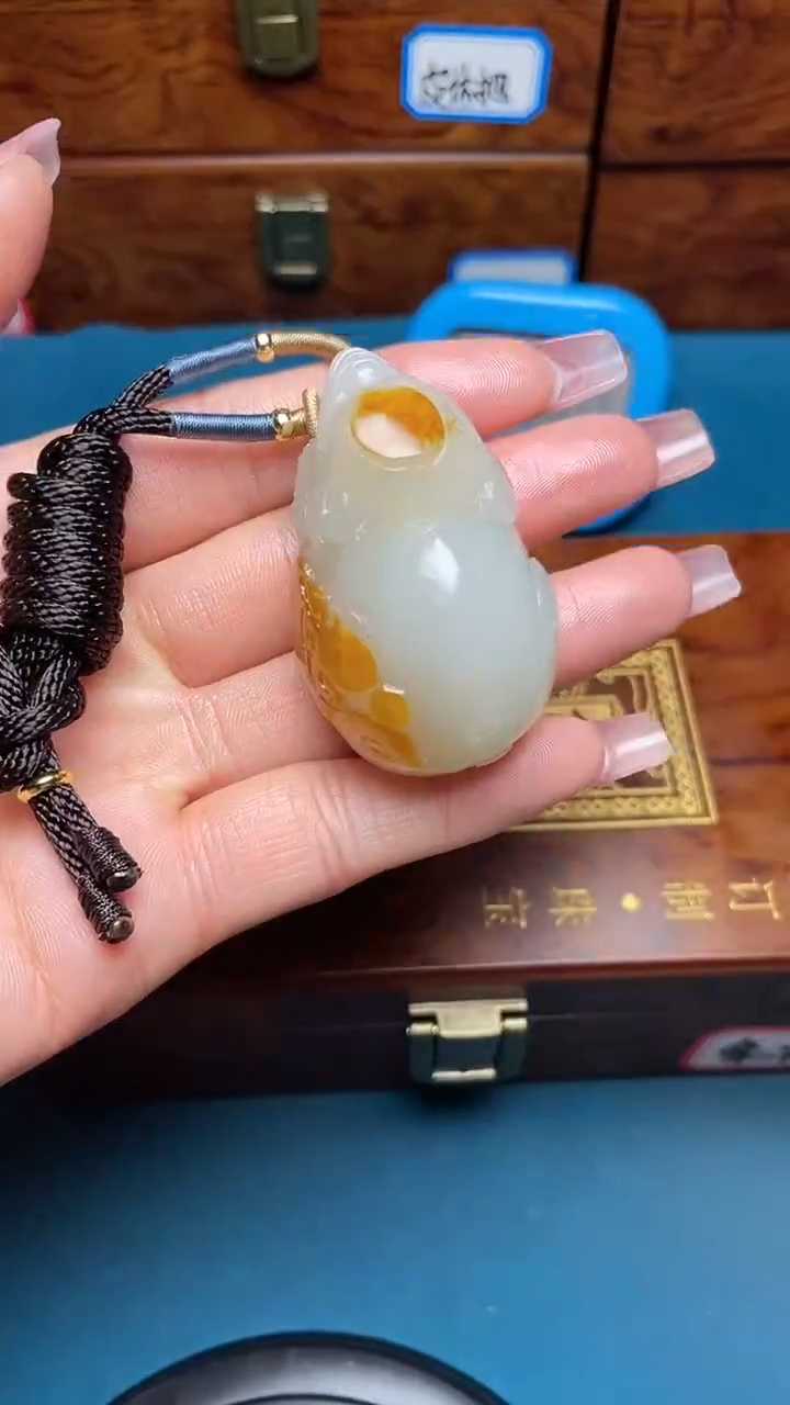 【闪购商品】和田玉把件未镶嵌和田玉