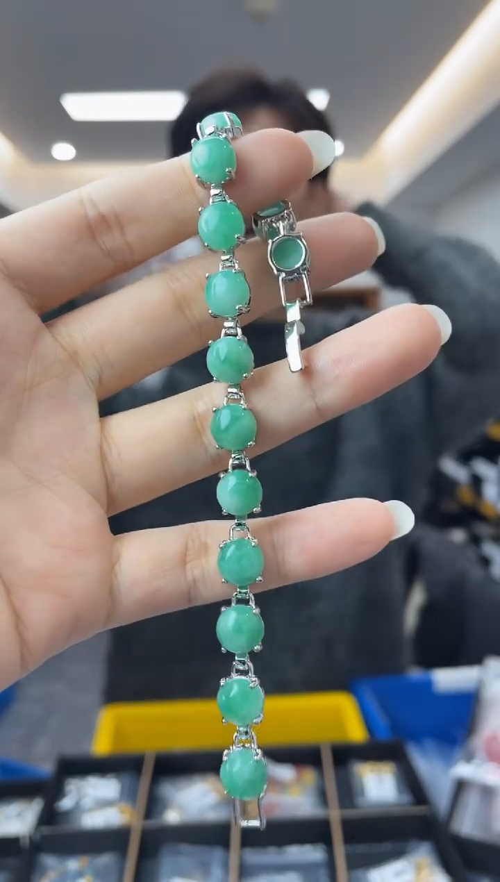 【闪购商品】翡翠手链未镶嵌多样性一件发货