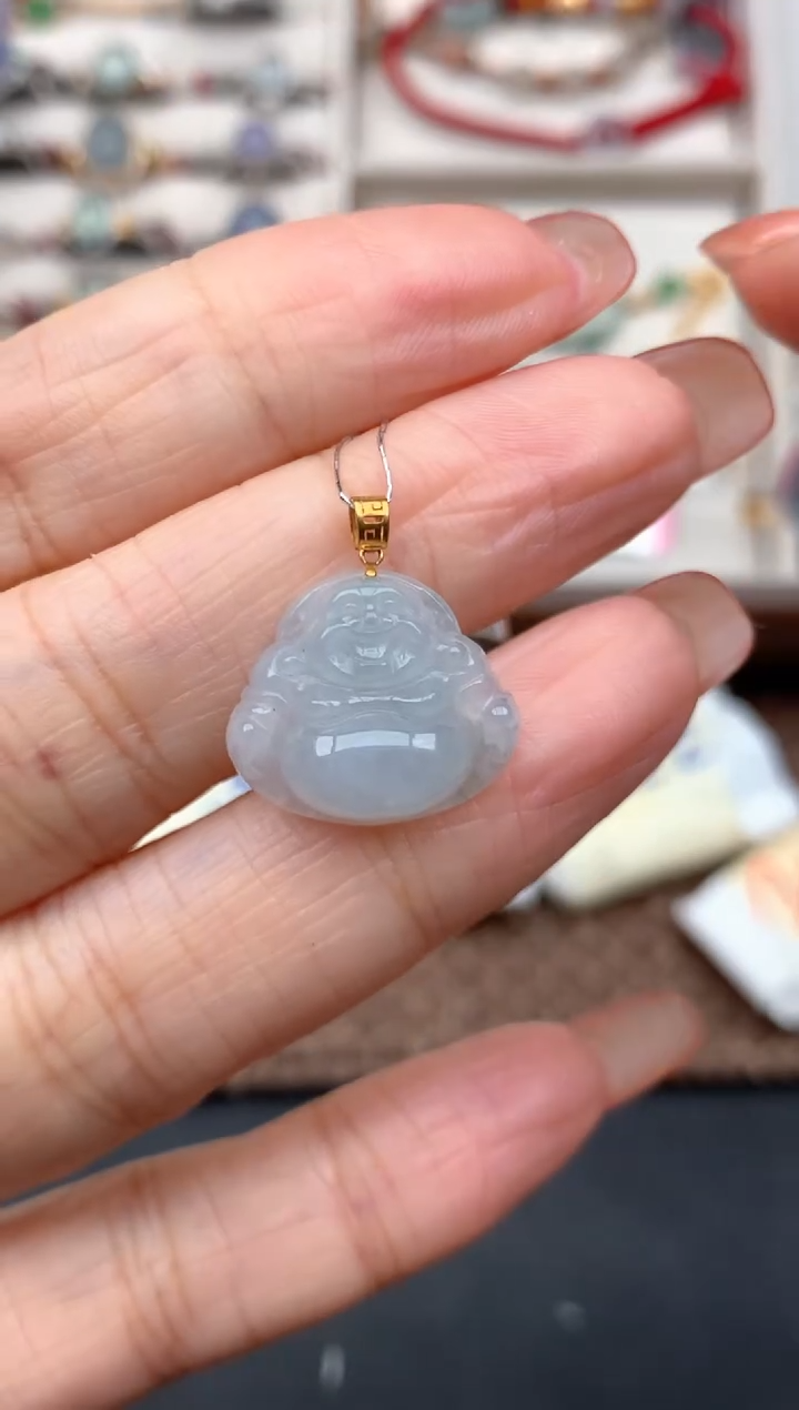 18K金镶嵌挂件翡翠1