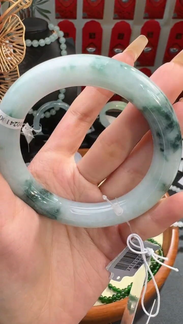 【闪购商品】翡翠手镯未镶嵌手镯