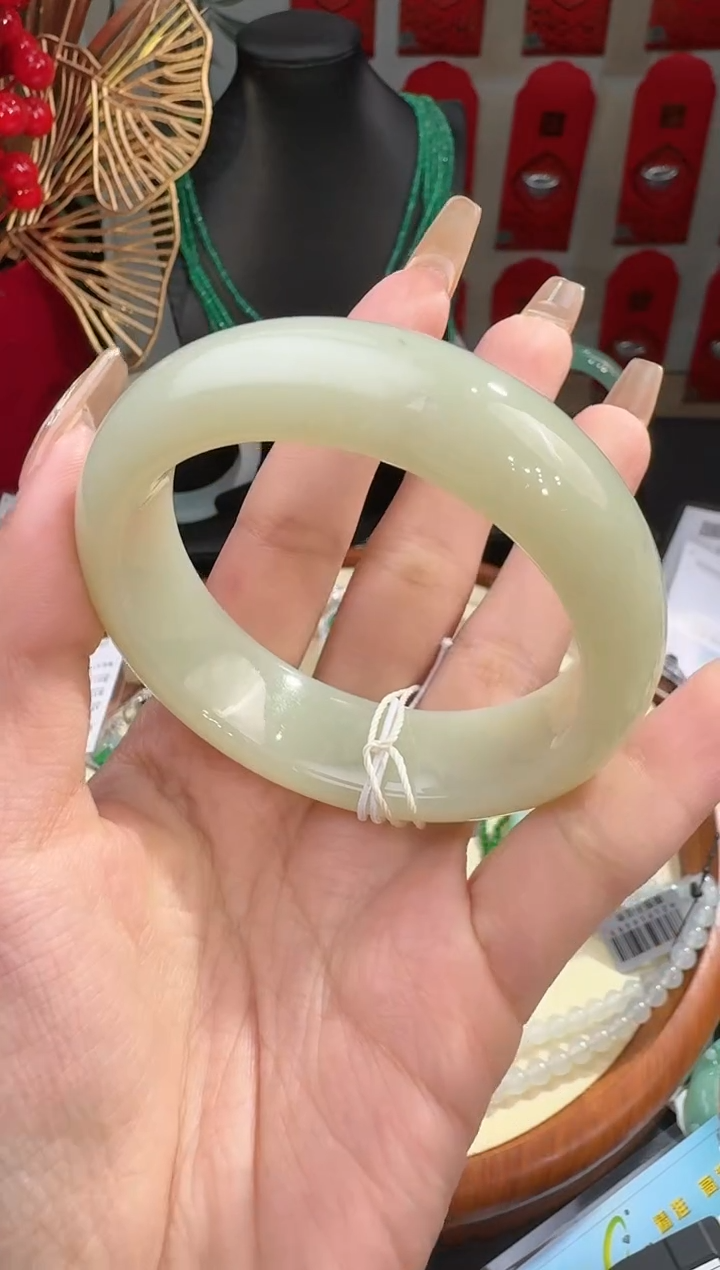 【闪购商品】和田玉手镯未镶嵌手镯