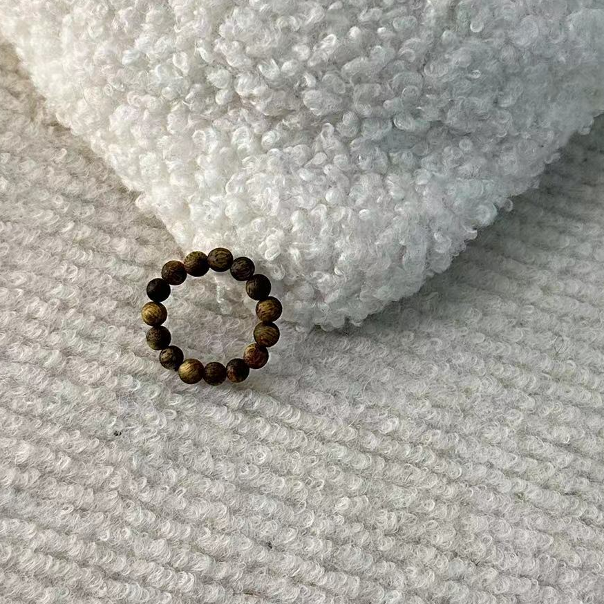 月球来信 沉香079海南沉香莺歌绿棋楠0.4圆珠素款戒指