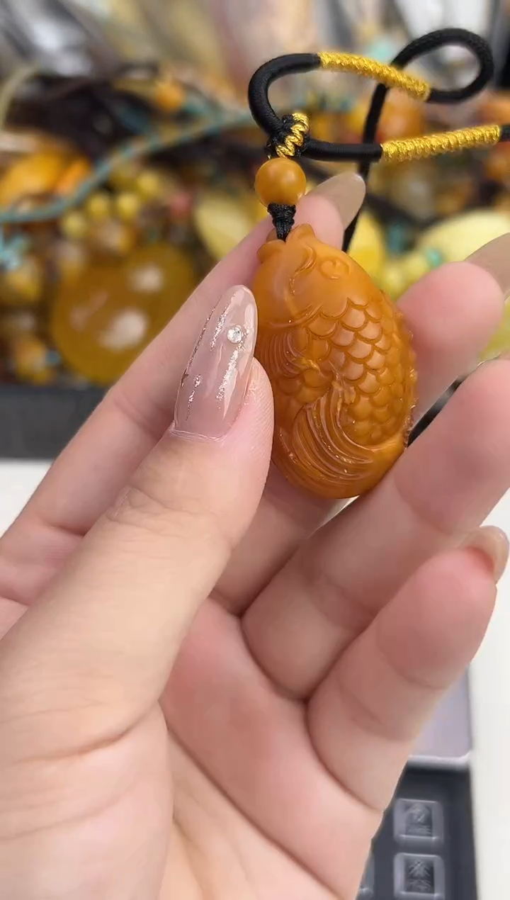 裸石琥珀未镶嵌天然琥珀蜜蜡吊坠