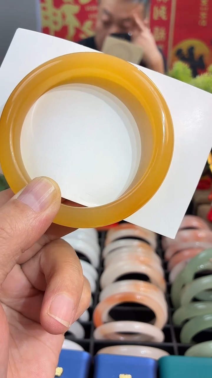 未镶嵌手镯石英质玉（金丝玉）M*金丝玉手镯