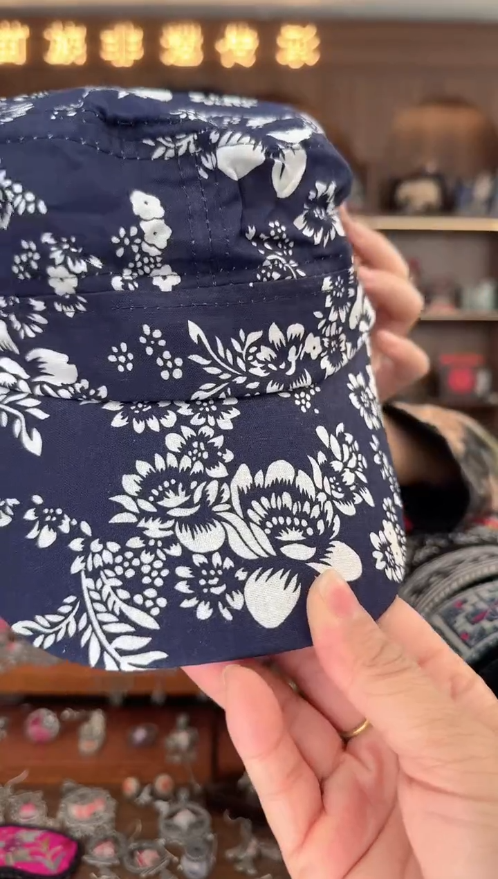 【闪购商品】织绣扶光苗绣传承L6