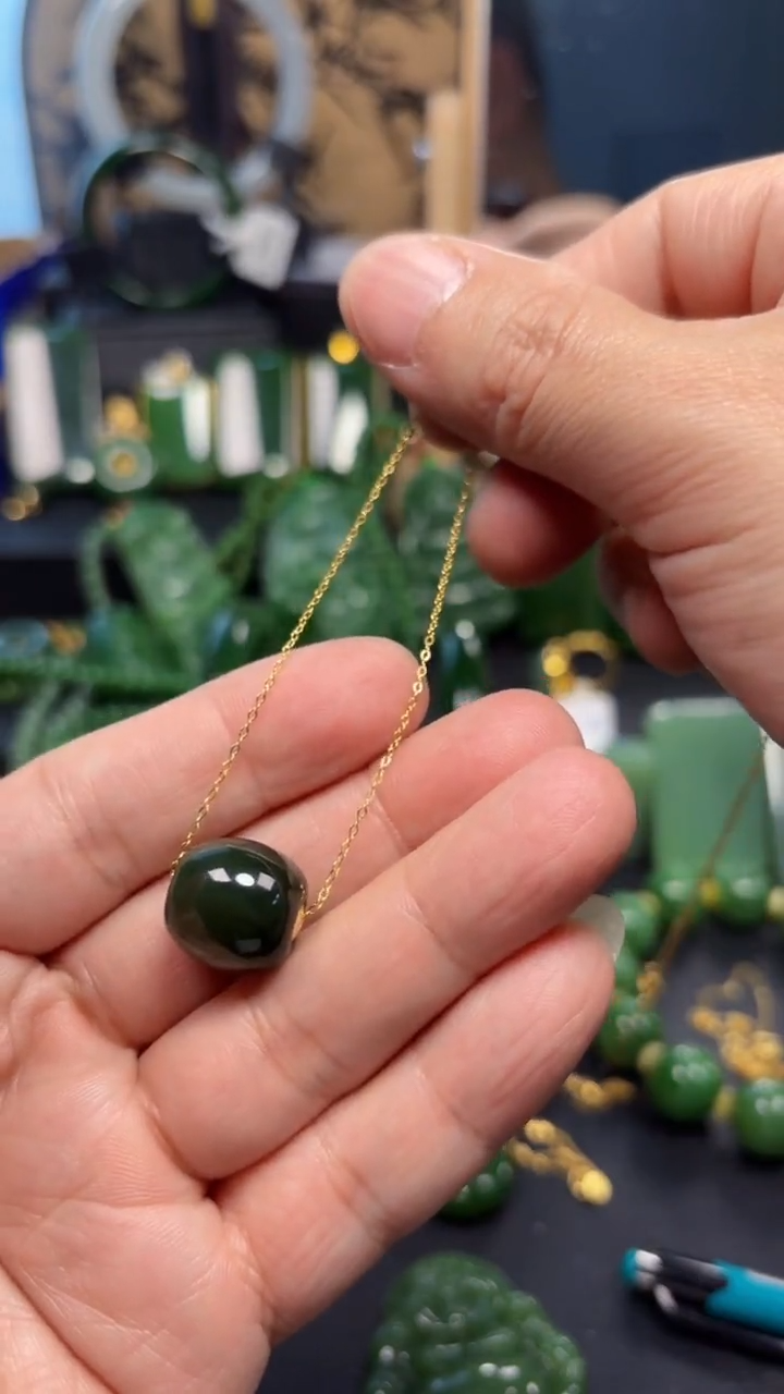 【闪购商品】和田玉（碧玉）吊坠(赠链)18K金镶嵌1