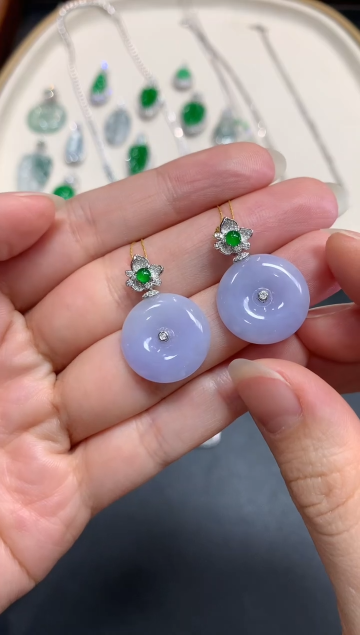 【闪购商品】翡翠吊坠(不含链)18K金镶嵌（多样性发一件）A682|2980