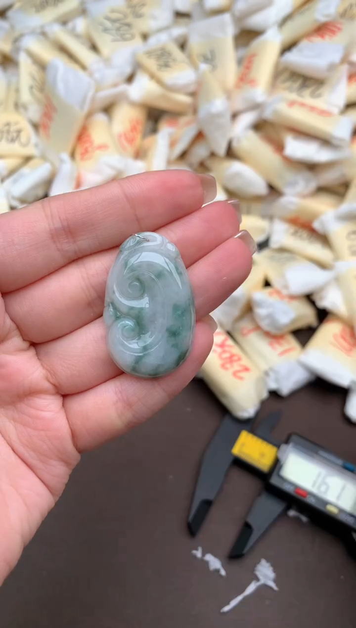 【闪购商品】翡翠挂件未镶嵌一