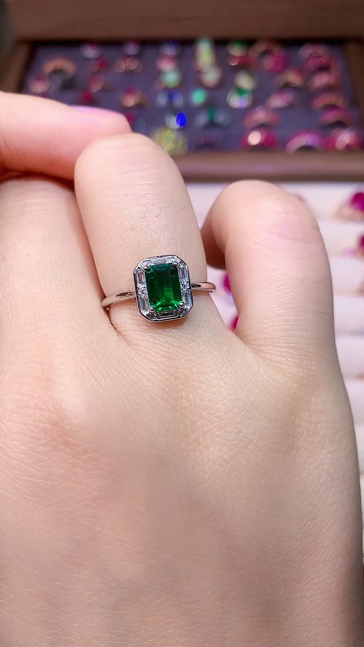 【闪购商品】祖母绿戒指银S925镶嵌0000