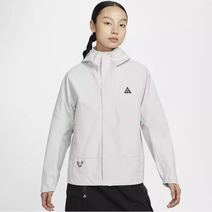 NIKE耐克 ACG STORM-冲锋衣 女款防风户外外套白色 DV9523-121
