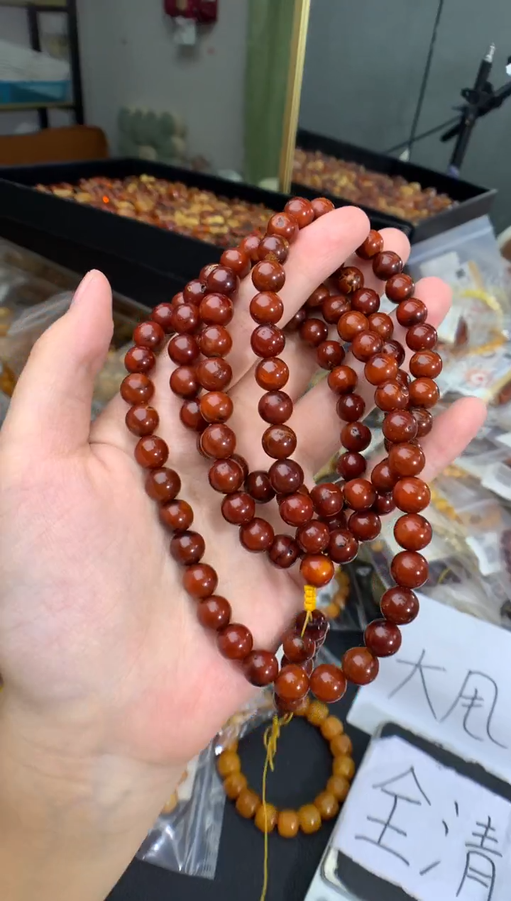 琥珀未镶嵌珠宝奇石1