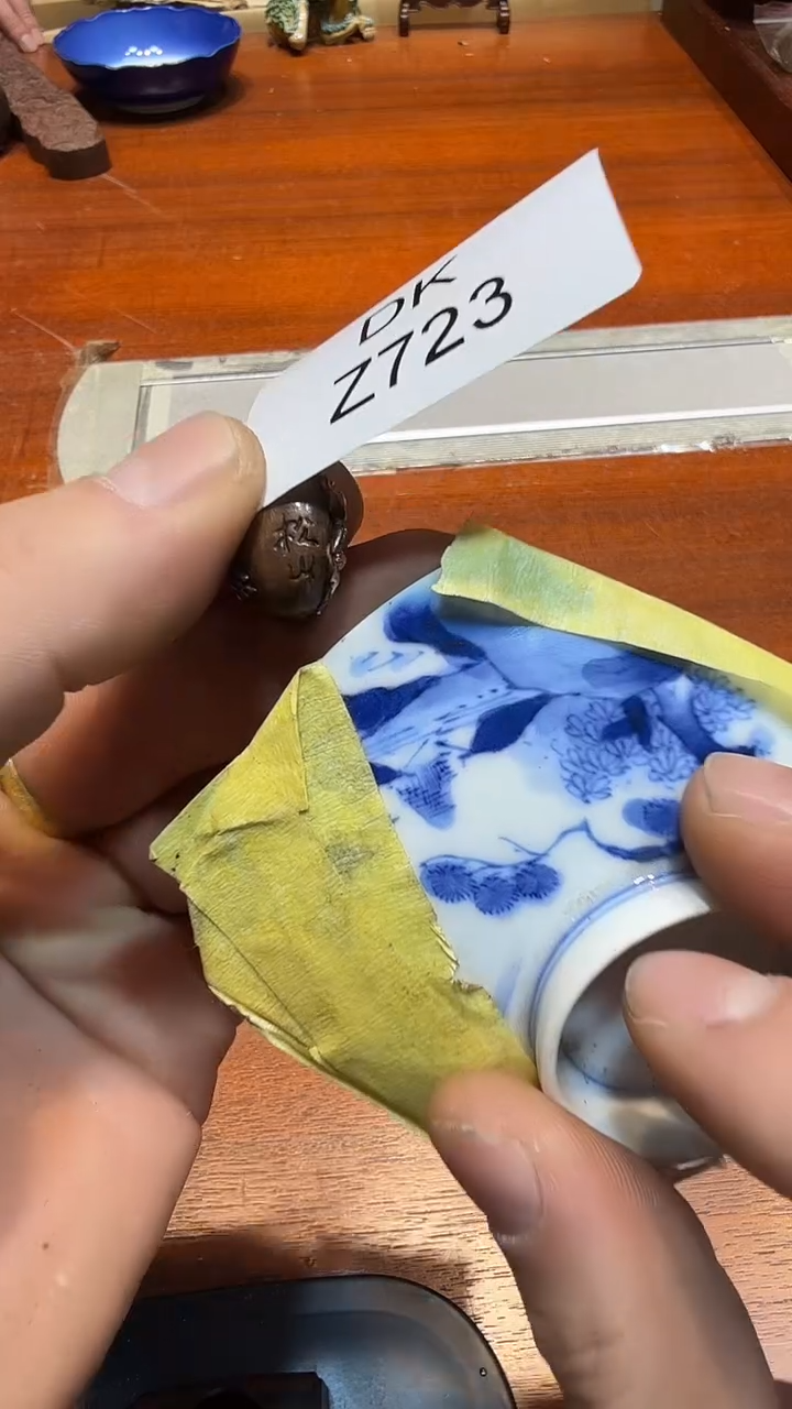 瓷片B****红哈哈哈哈哈哈723