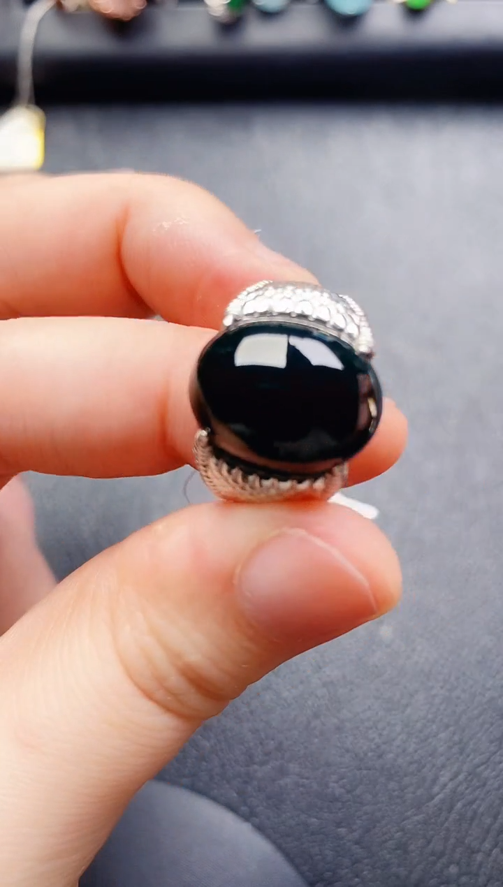 银S925镶嵌戒指翡翠1111