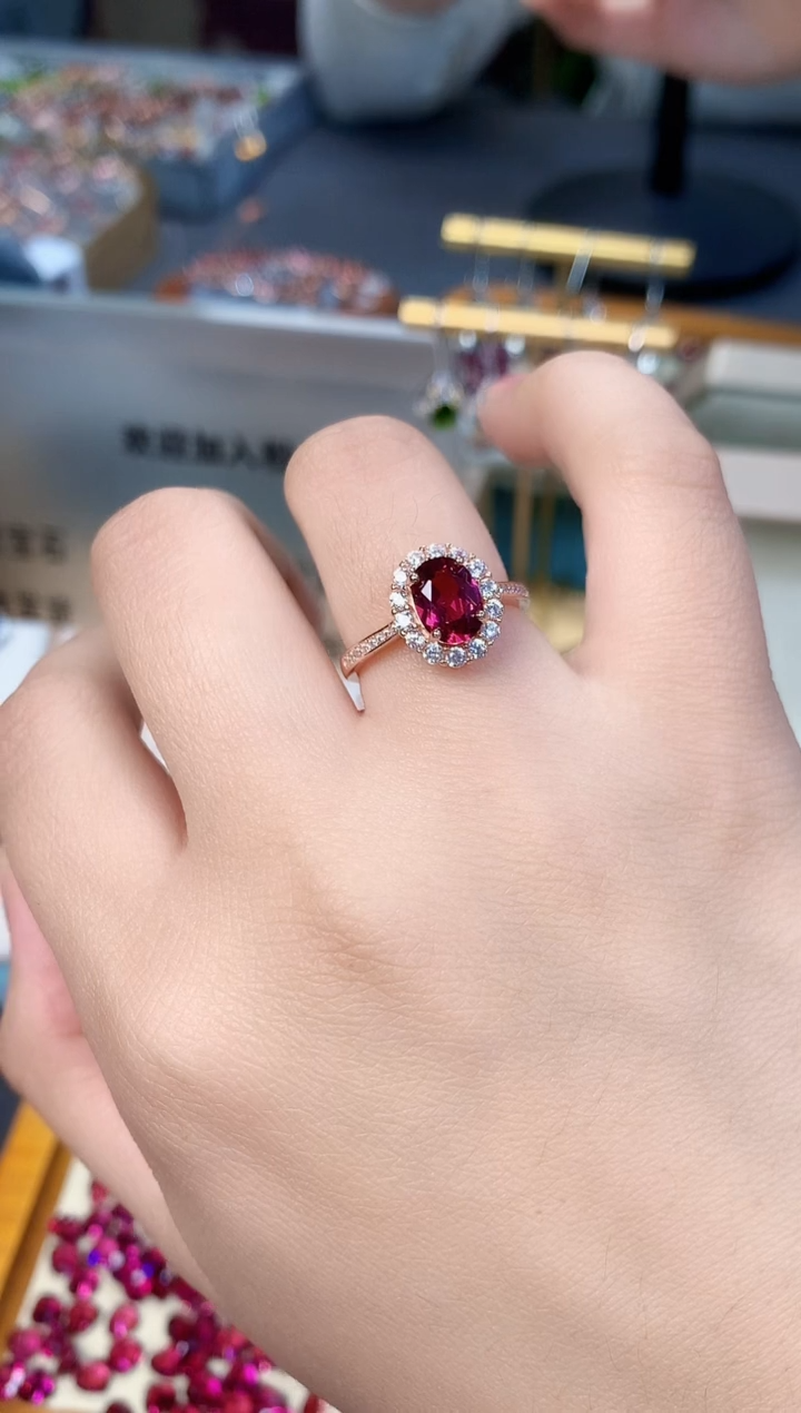 【闪购商品】石榴石戒指银S925镶嵌天然镁铝