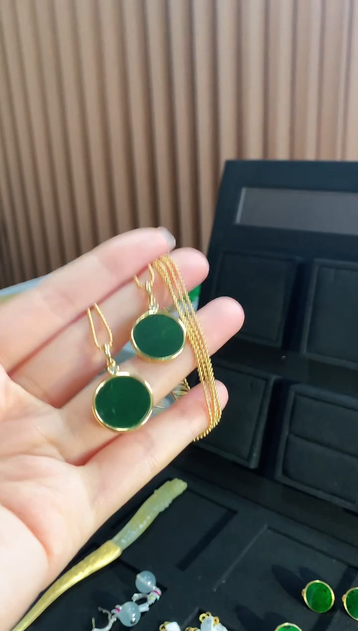 【闪购商品】翡翠颈饰银S925镶嵌吊坠 多样性发货 发其一