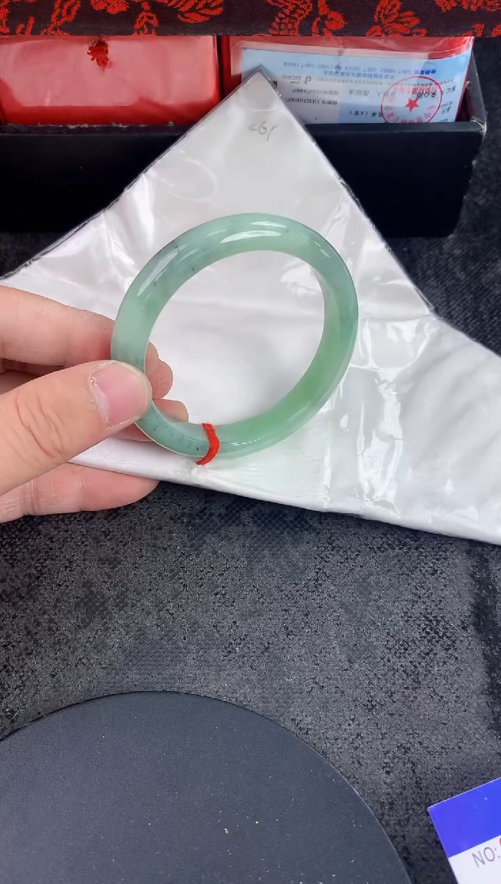 未镶嵌手镯翡翠AAAAAAAAAAAA