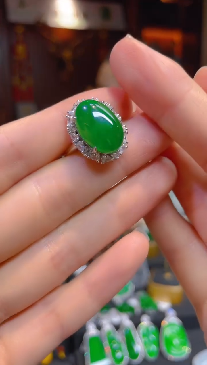 【闪购商品】翡翠戒指银S925镶嵌118474天然A货翡翠戒指