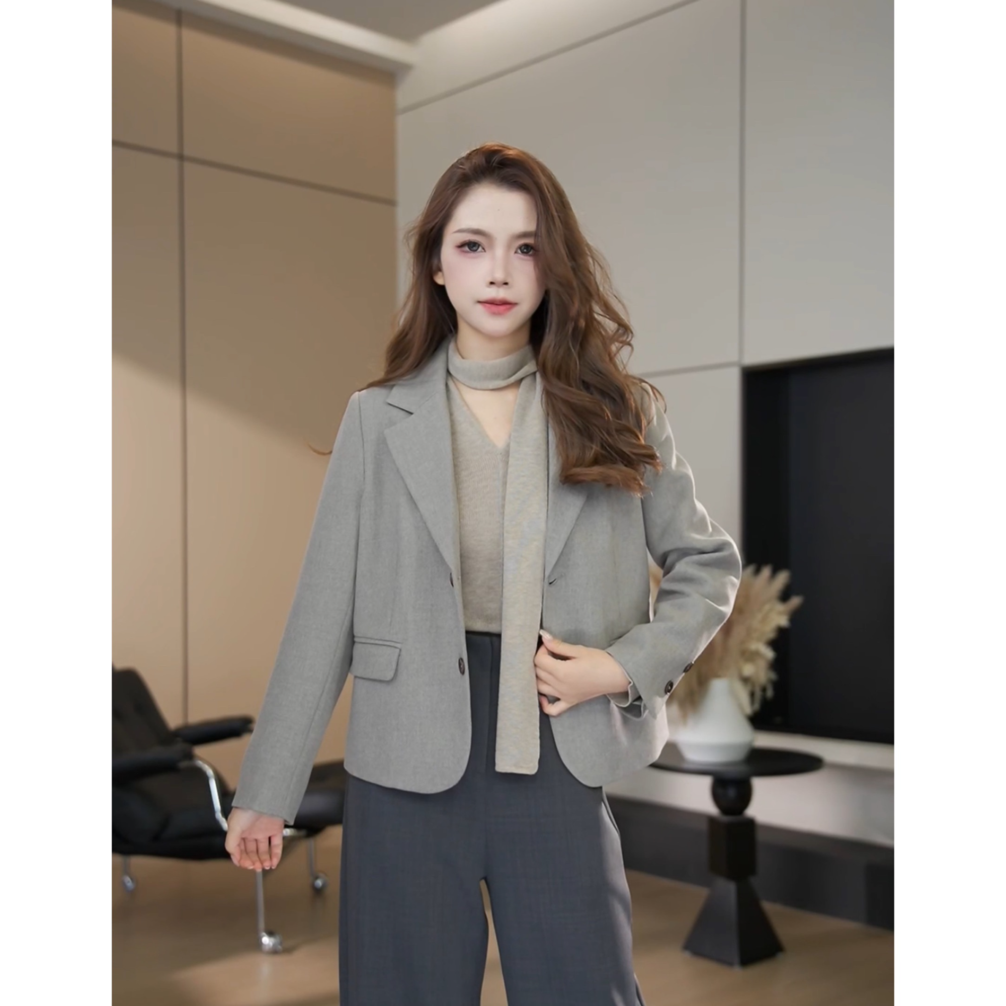 【现货】秋季时尚休闲百搭宽松韩版短款长袖西装外套-8597