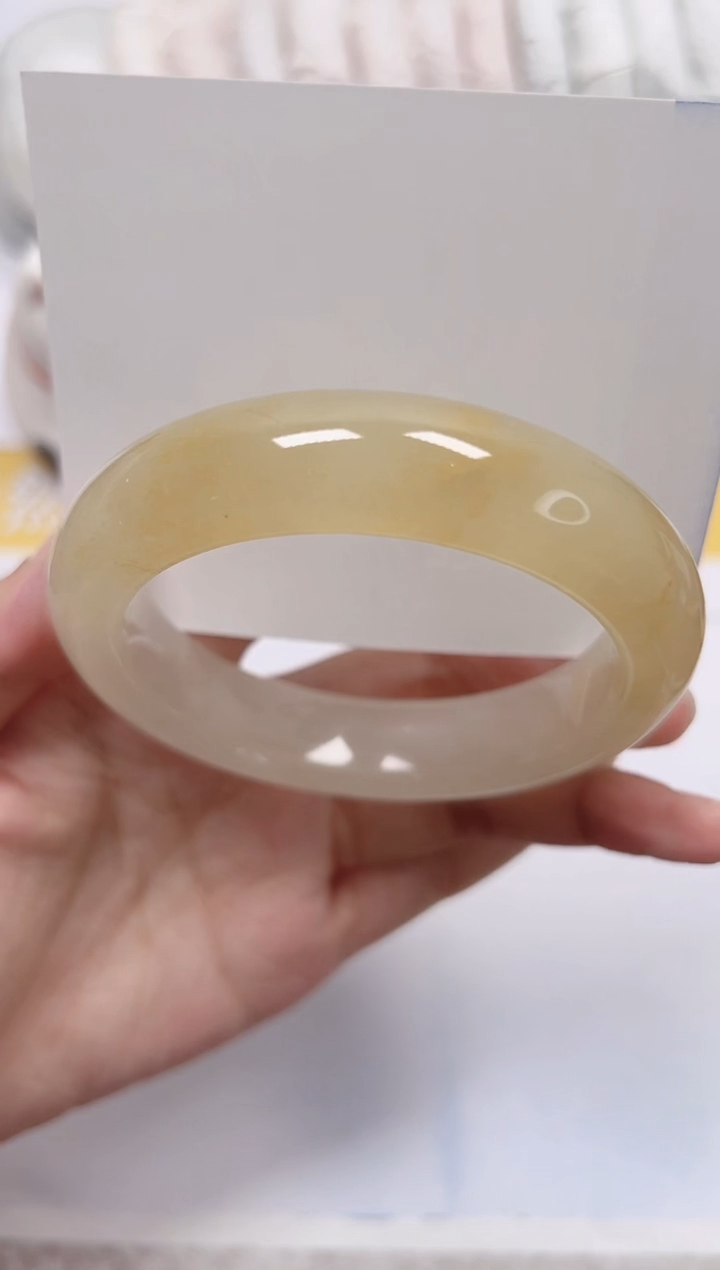 石英质玉手镯未镶嵌a266-58.4