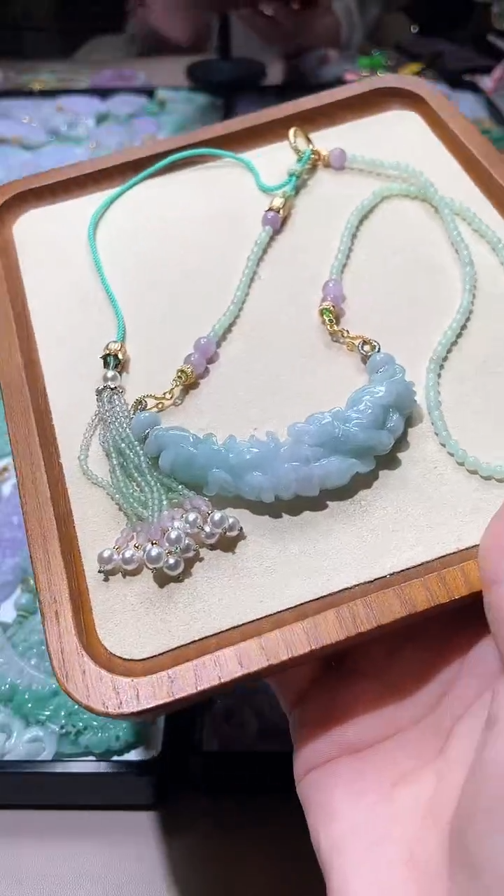 【闪购商品】翡翠颈饰未镶嵌吊坠