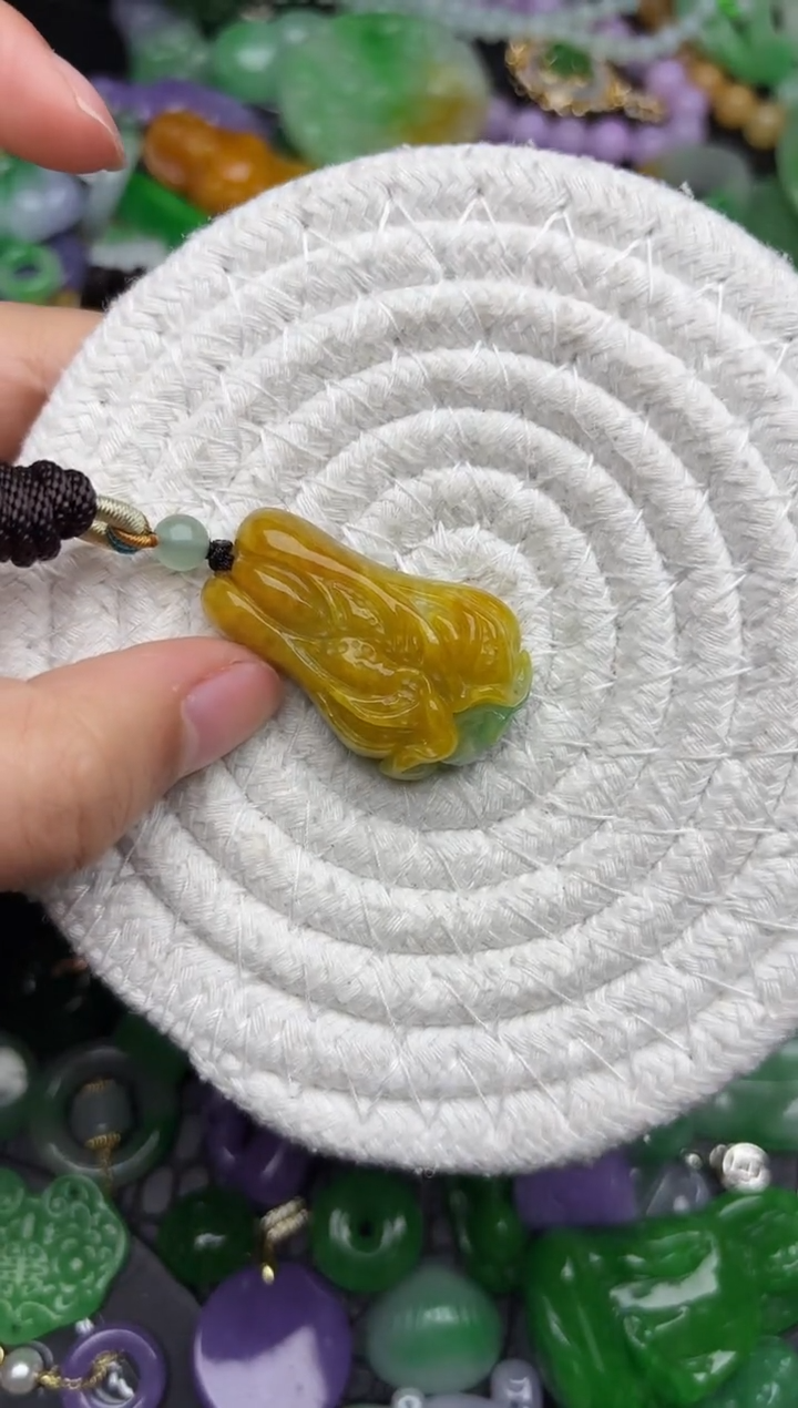 颈饰未镶嵌翡翠缅甸翡翠吊坠
