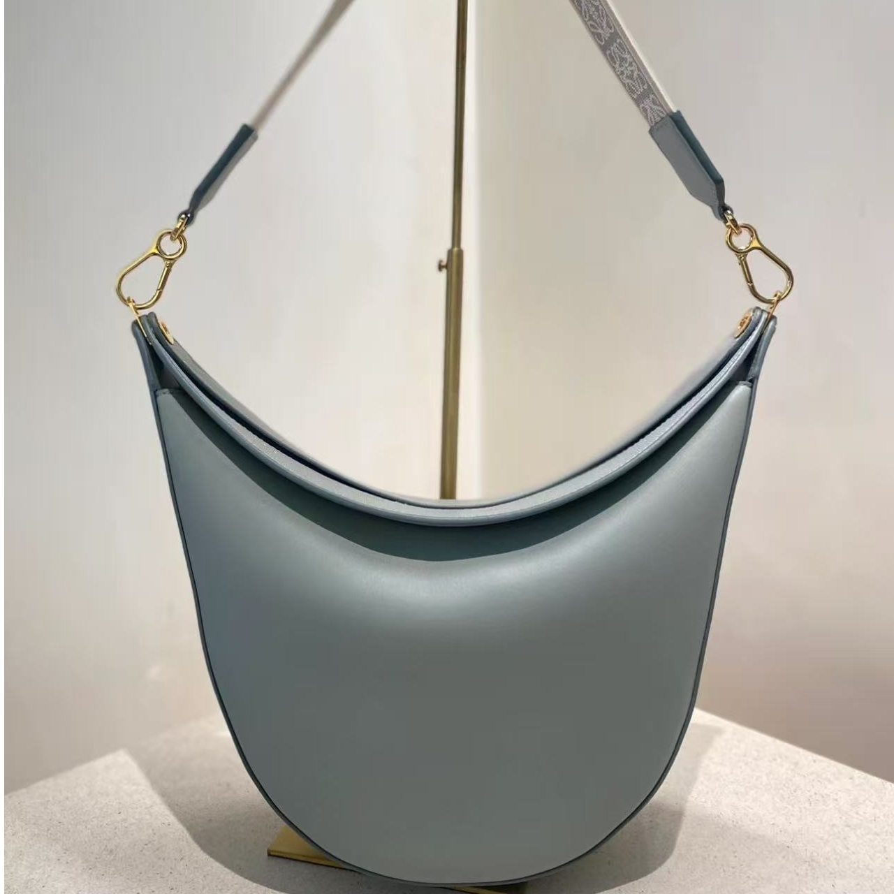 95新 LOEWE/罗意威 安安/箱包/TYP882511270109