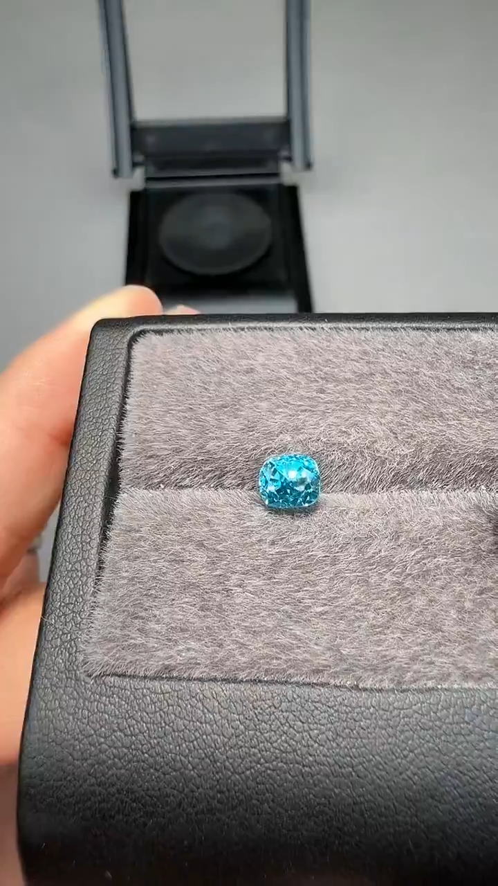 【闪购商品】锆石风信子未镶嵌2ct-A111-1p