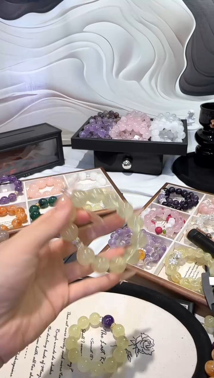 水晶手串未镶嵌柠檬黄